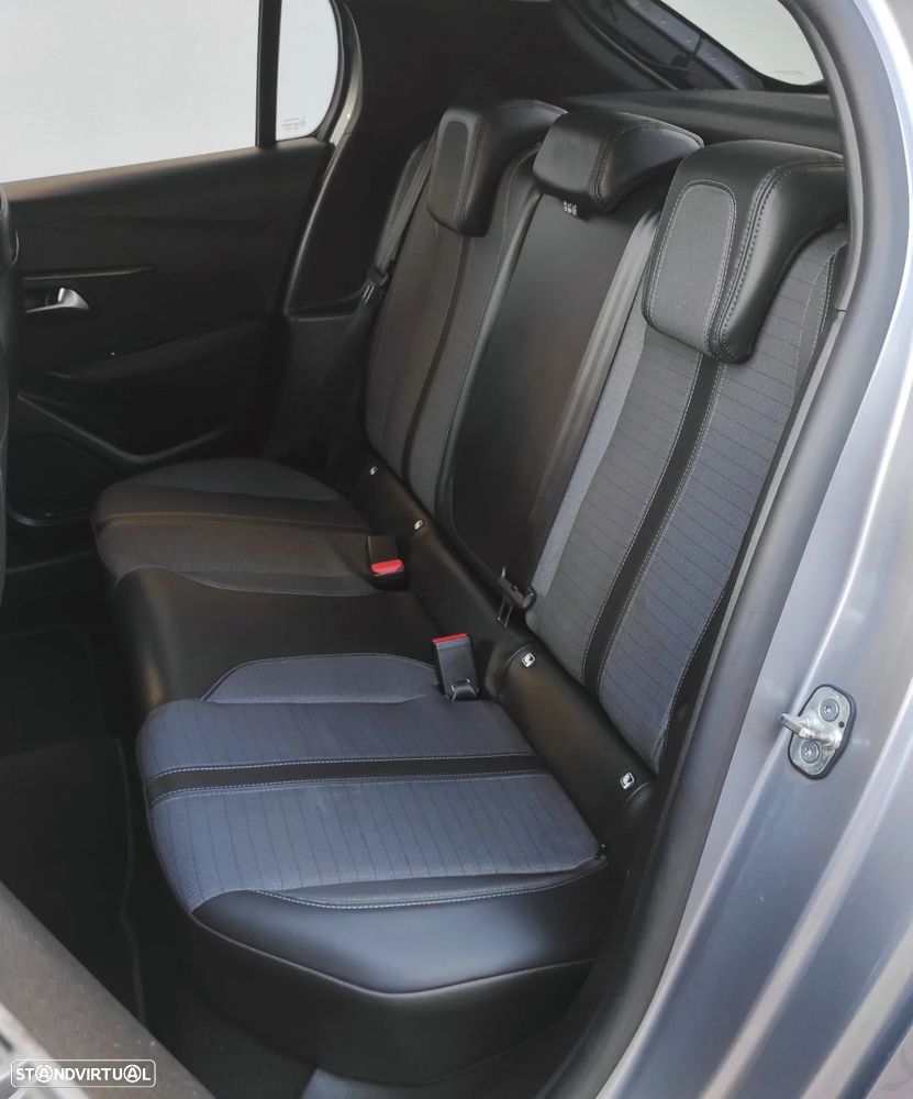 Peugeot 208 PureTech 100 EAT8 Allure Pack - 21