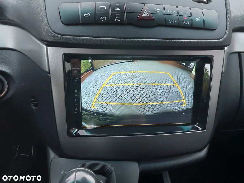 Mercedes-Benz Viano - 20