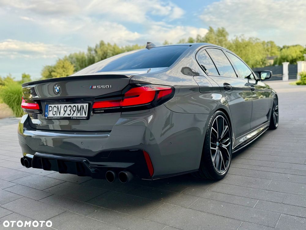 BMW Seria 5 M550i xDrive - 5