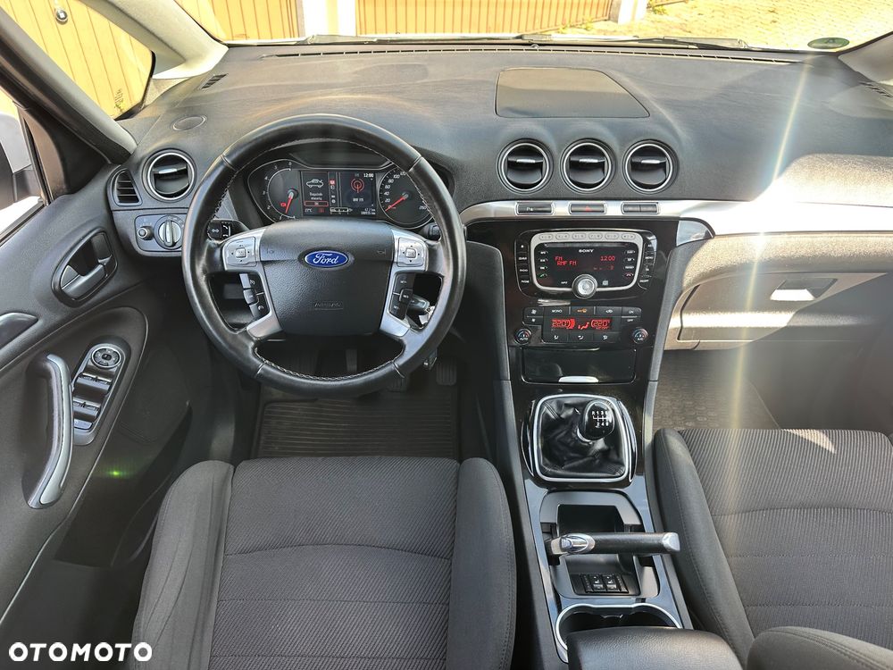 Ford S-Max 2.0 TDCi DPF Titanium - 23