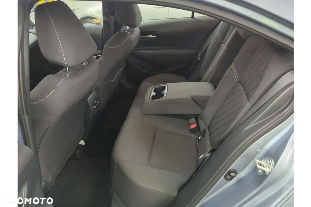 Toyota Corolla - 8