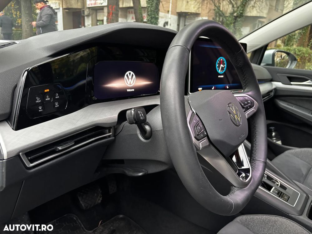 Volkswagen Golf 1.5 eTSI DSG MHEV Life - 12