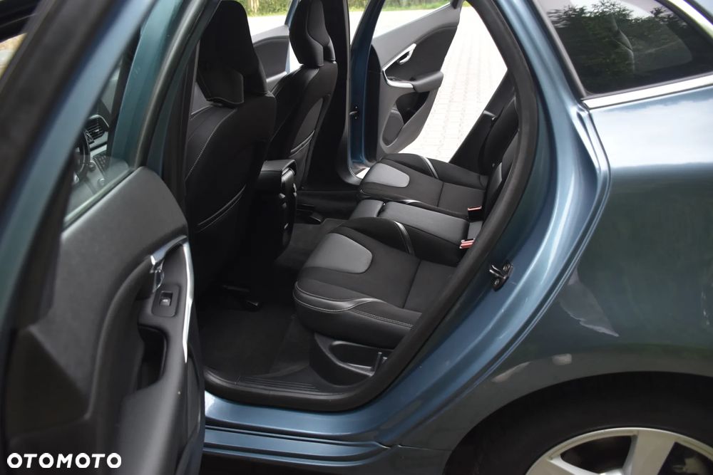 Volvo V40 D2 Momentum - 15