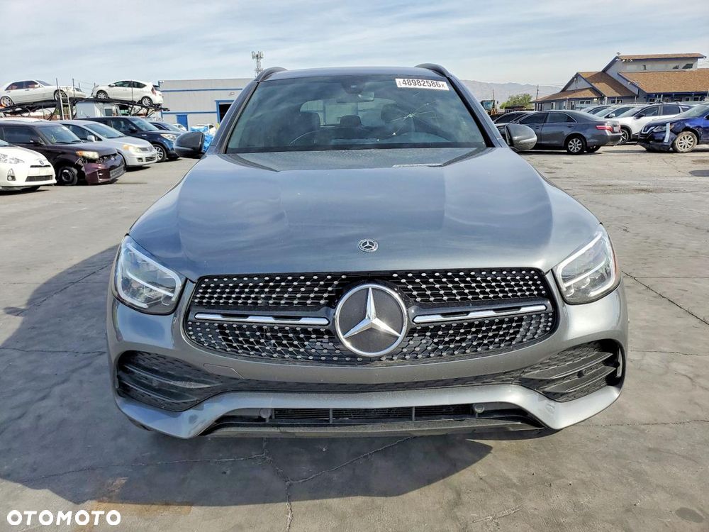 Mercedes-Benz GLC - 6