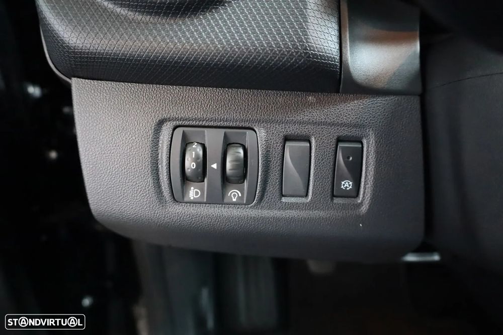 Renault Clio Sport Tourer 0.9 TCE Limited - 23