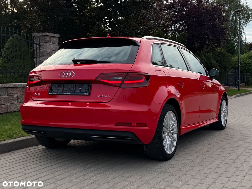 Audi A3 Sportback 1.4 TFSI e-tron S line Sportpaket - 8