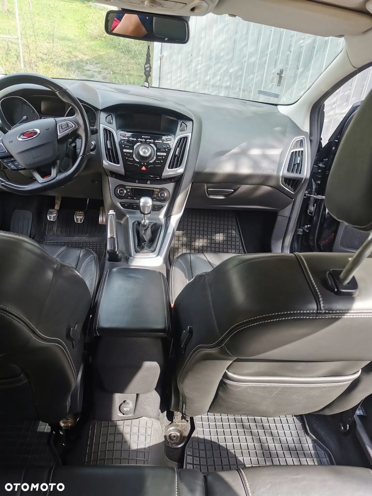 Ford Focus - 15