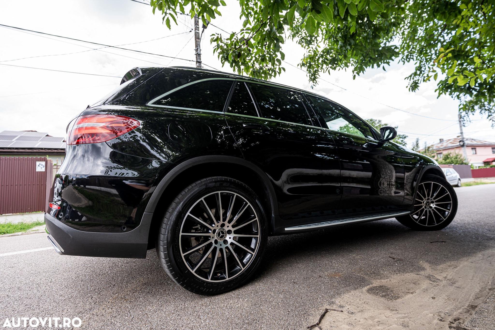 Mercedes-Benz GLC 350 d 4Matic 9G-TRONIC AMG Line - 31