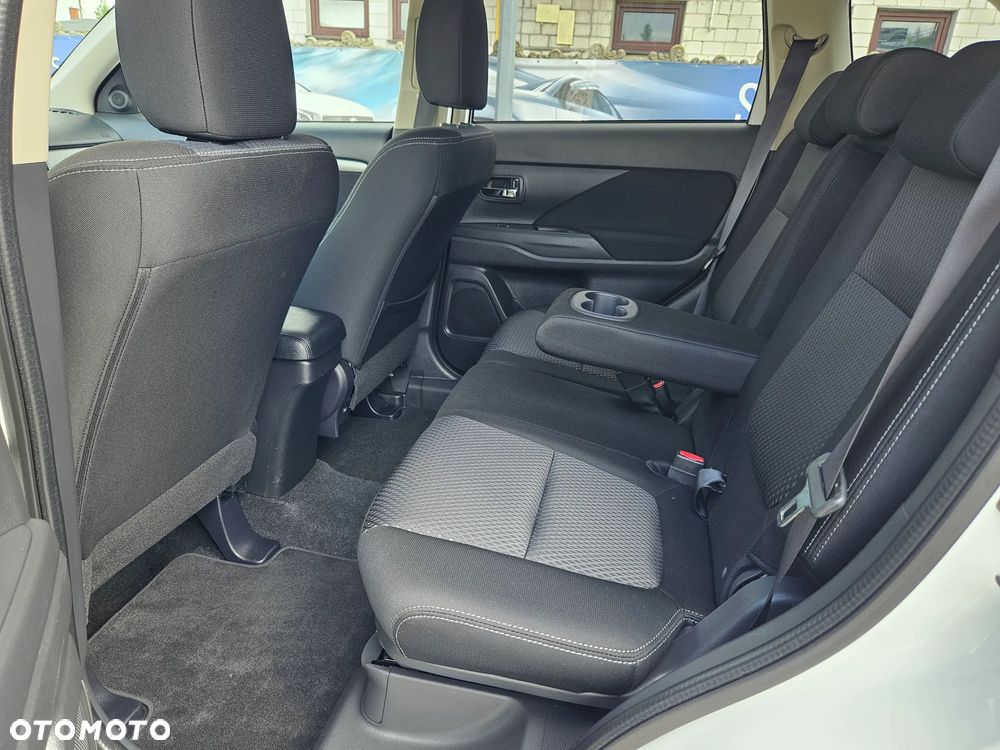 Mitsubishi Outlander 2.0 2WD Diamant - 6