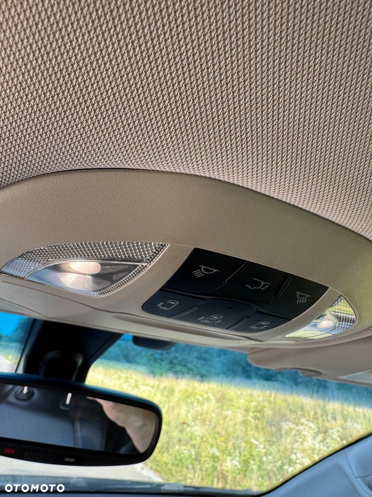 Chrysler Pacifica - 11