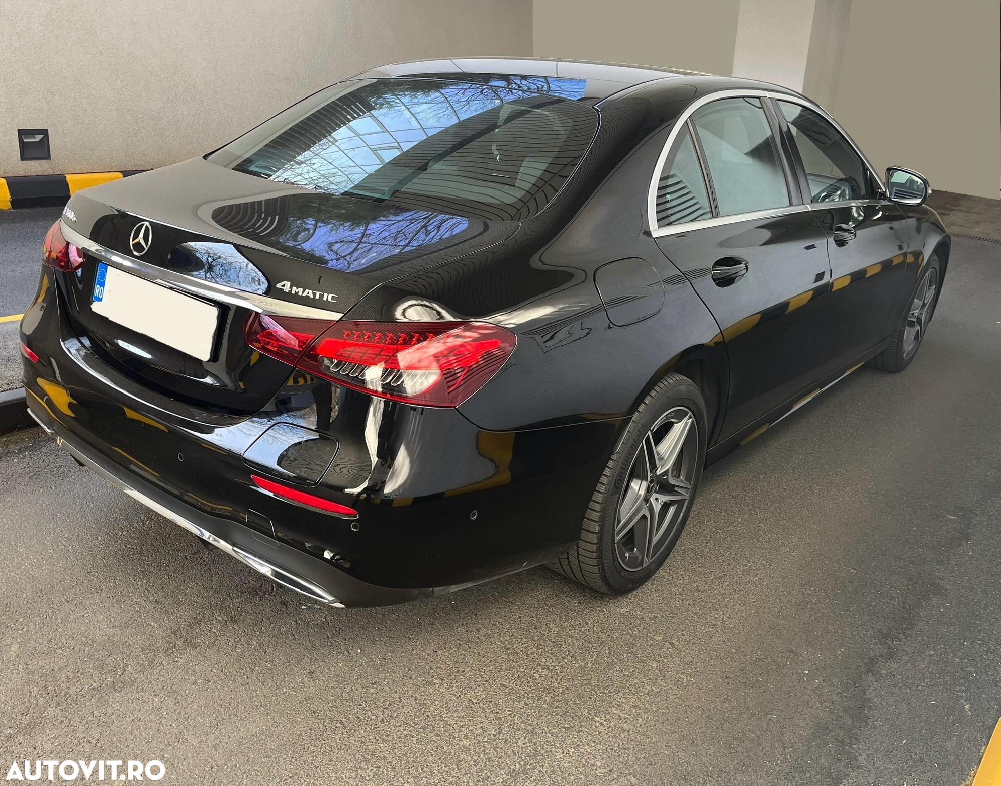 Mercedes-Benz E 300 4MATIC Aut. - 6