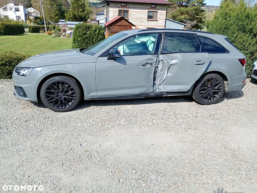 Audi A4 Avant 45 TFSI quattro S tronic design - 5