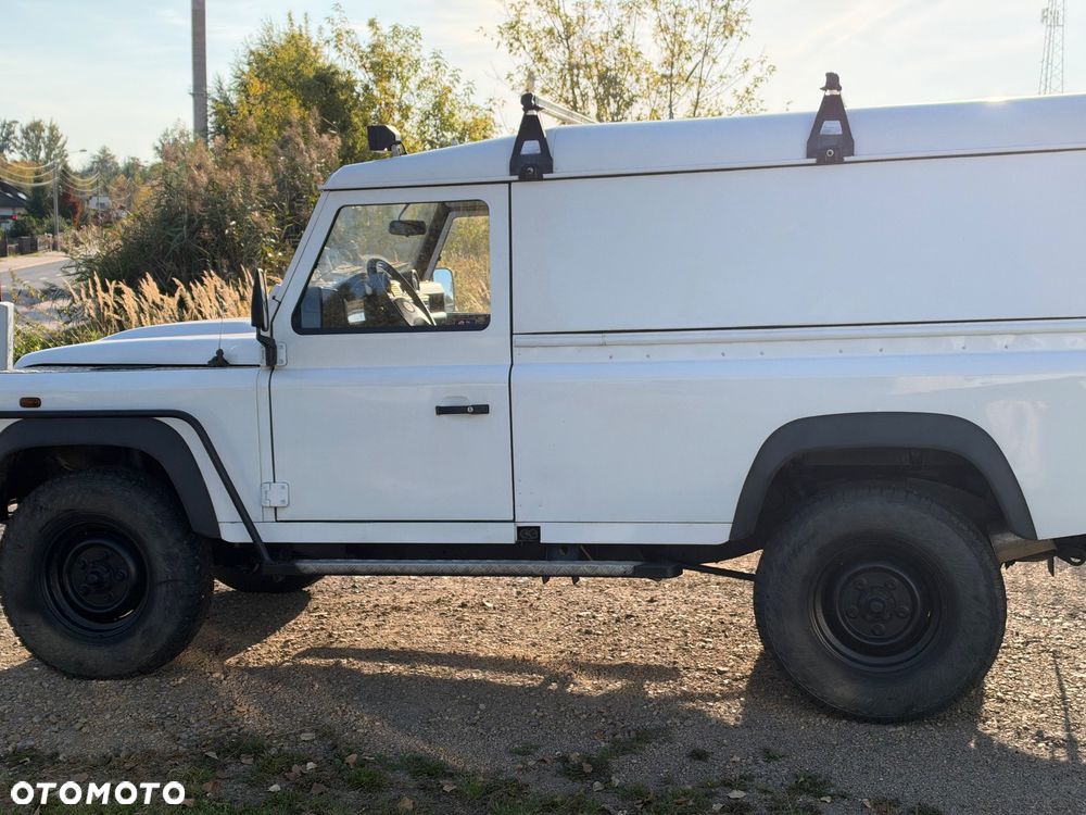 Land Rover Defender 2.4 TD4 E - 8