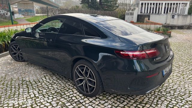 Mercedes-Benz E 300 d AMG Line 4Matic Aut. - 3
