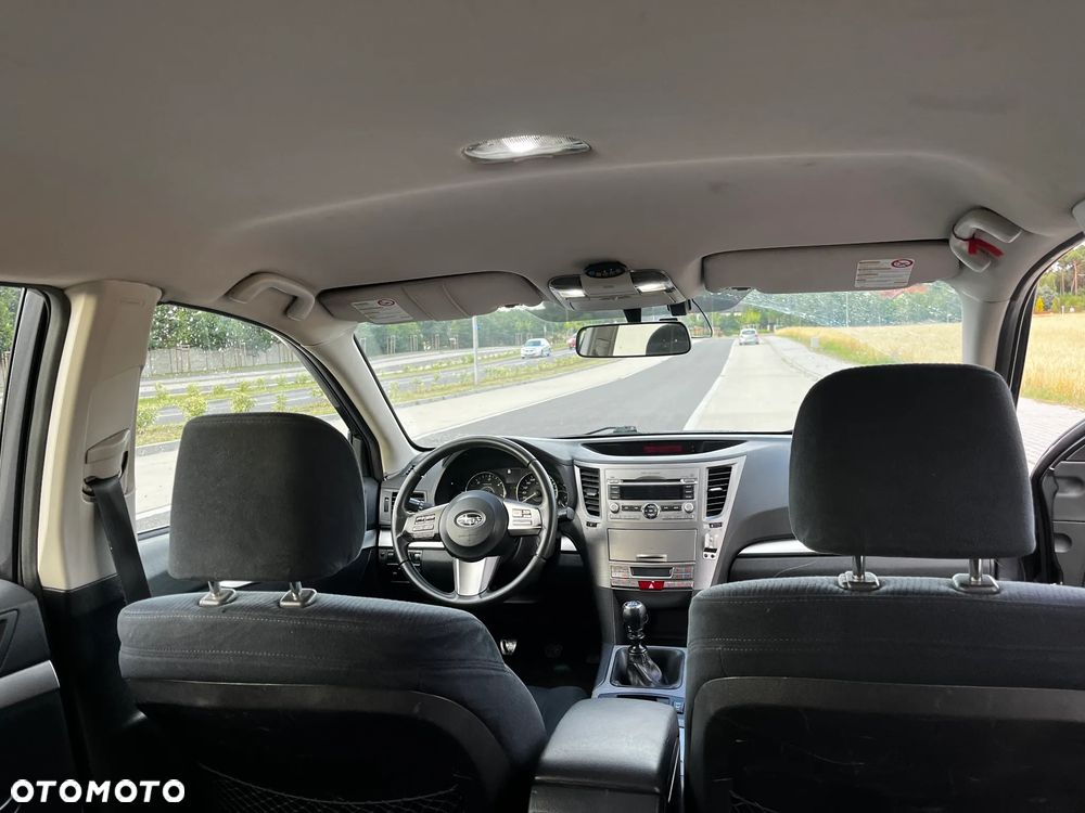 Subaru Legacy - 18