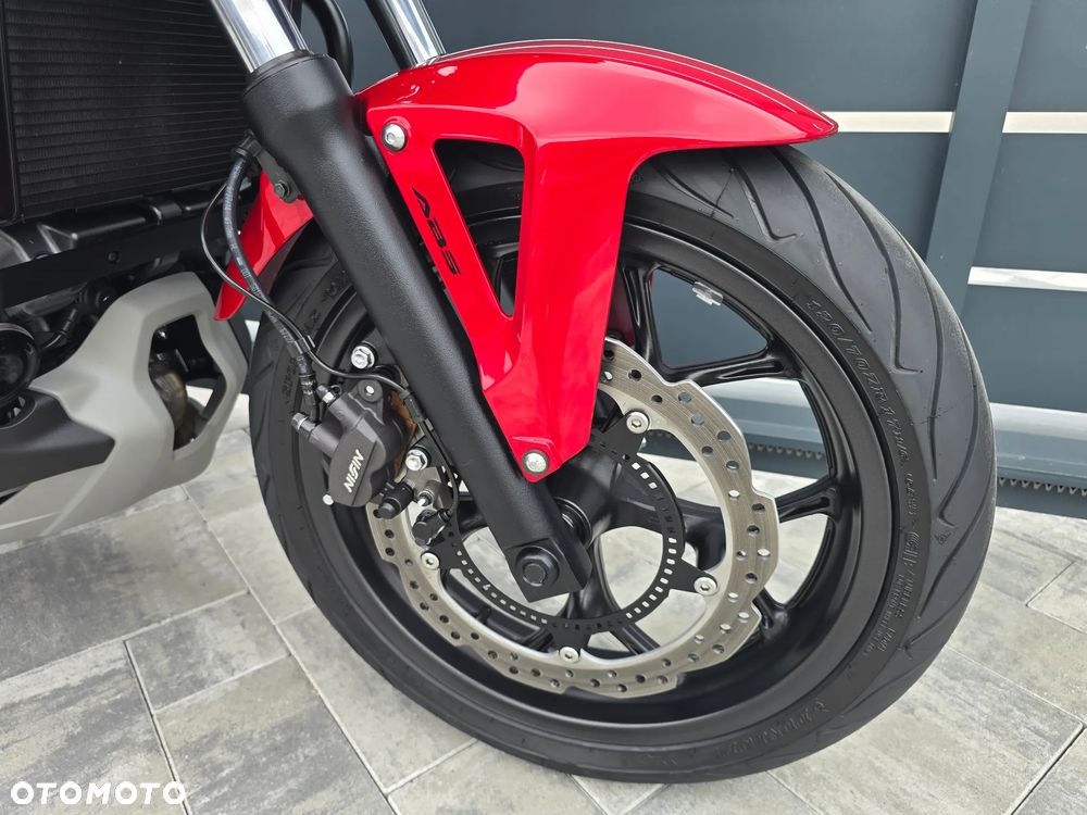Honda NC - 15