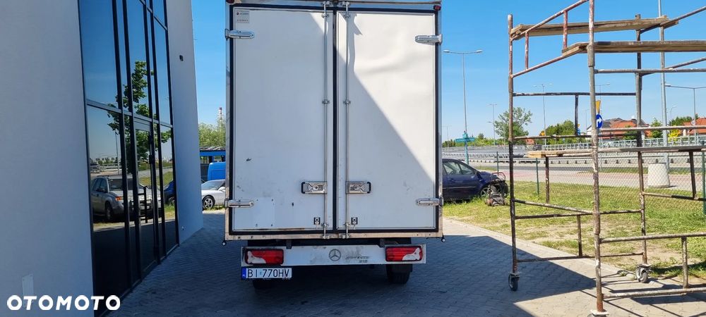 Mercedes-Benz SPRINTER 319 - 5