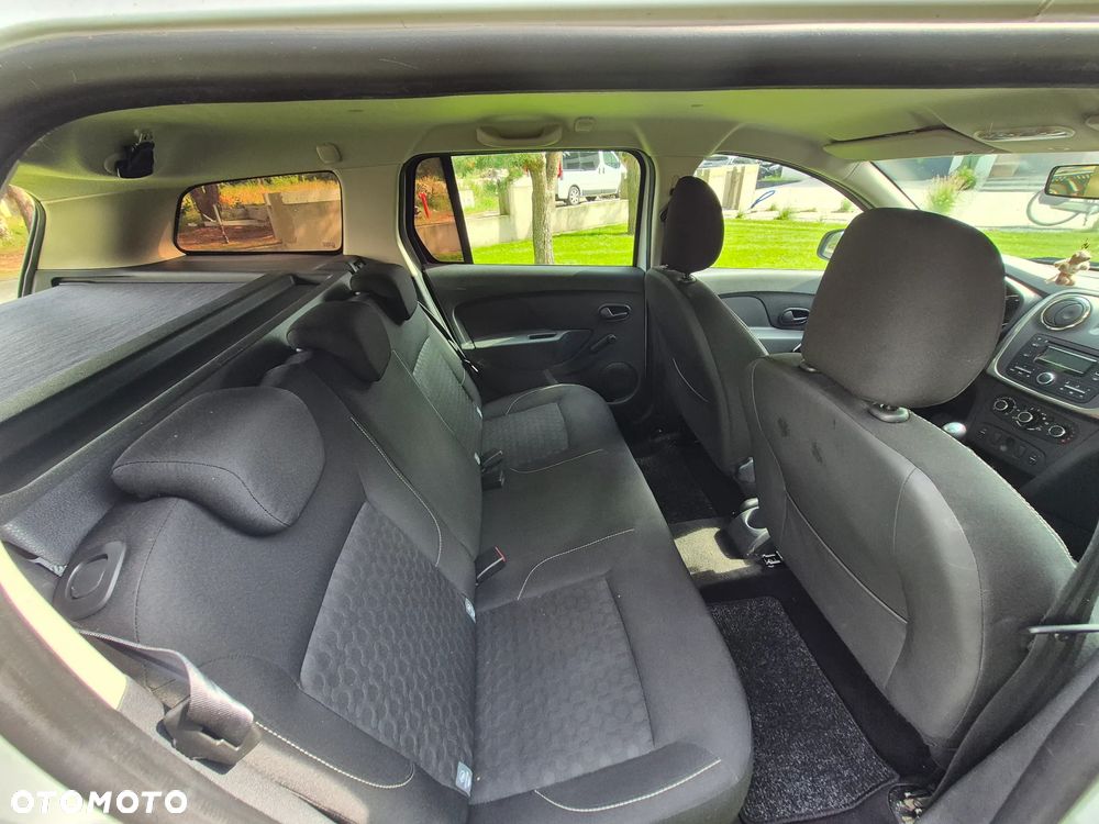 Dacia Logan 1.2 16V 75 Ambiance - 11