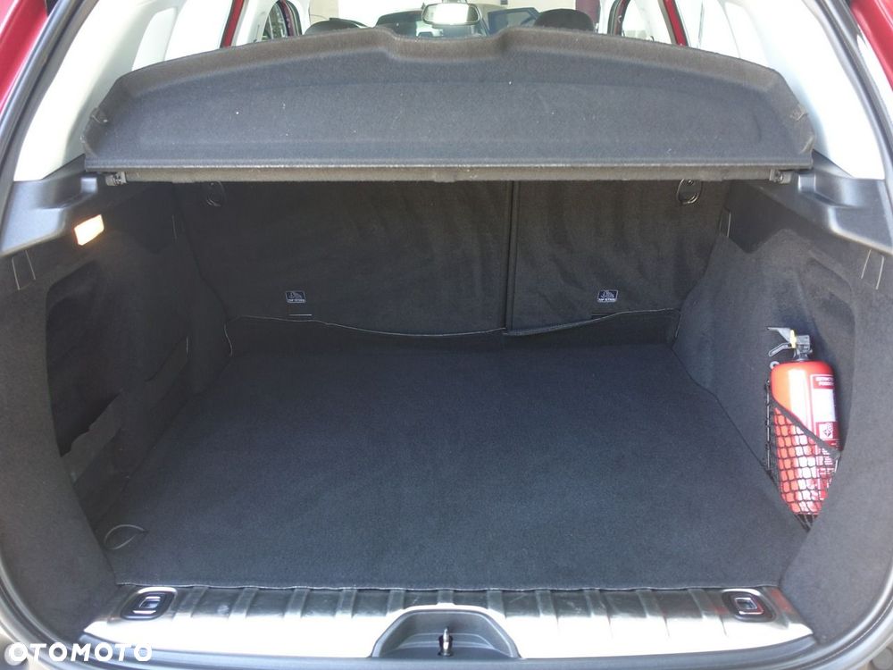 Peugeot 2008 1.2 Pure Tech Allure S&S - 17