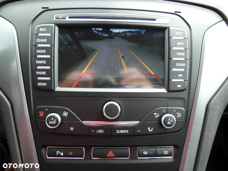 Ford Mondeo 2.0 TDCi Titanium - 32