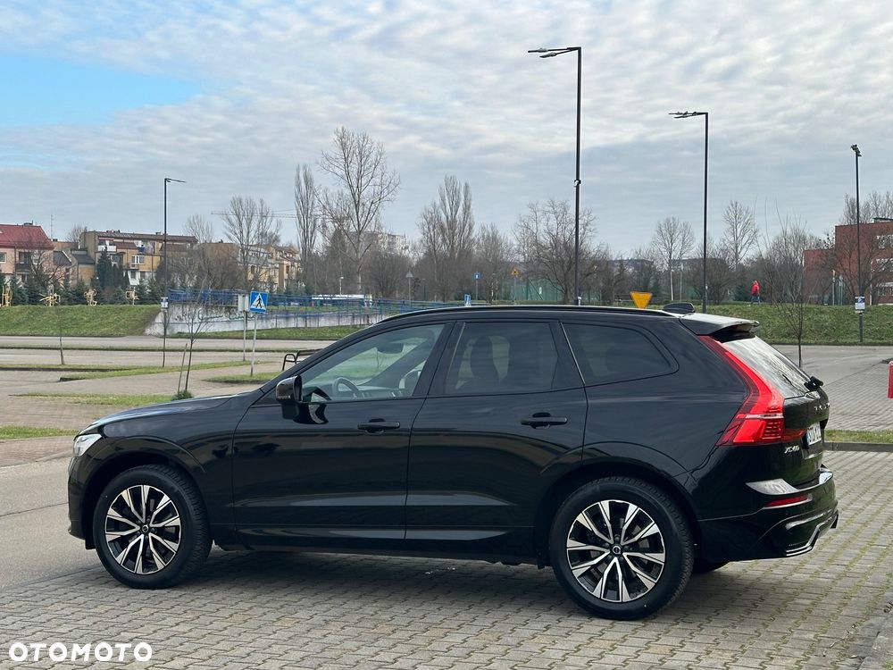 Volvo XC 60 B4 B Plus Dark - 9