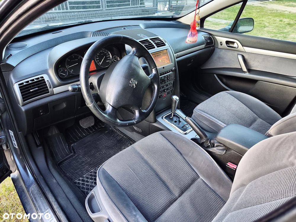 Peugeot 407 - 1
