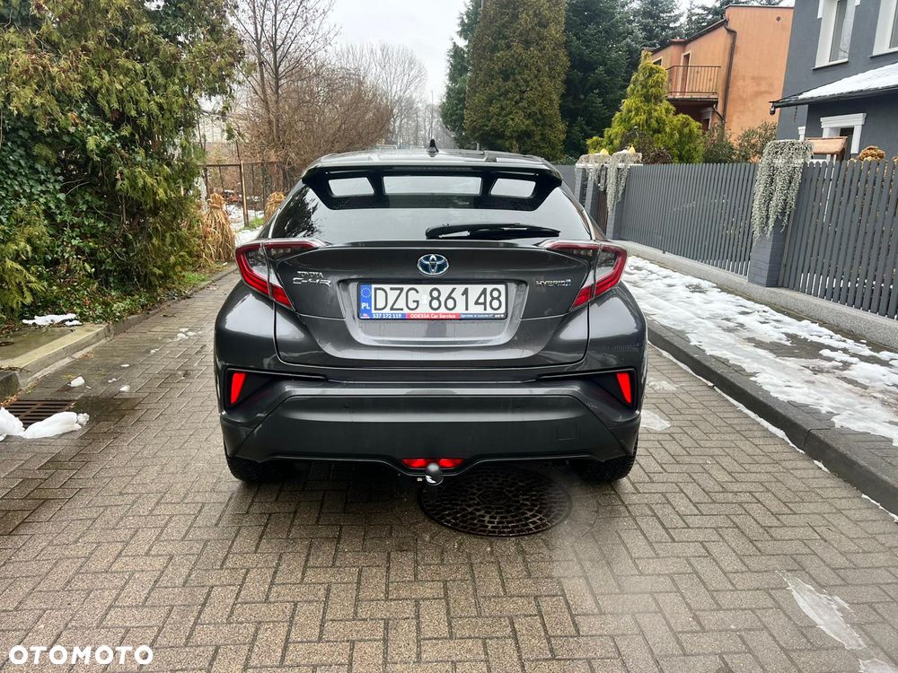 Toyota C-HR 1.8 Hybrid Neon Lime powered by JBL - 2