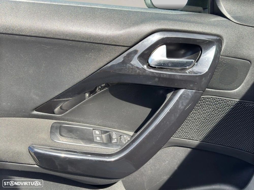 Peugeot 208 1.0 VTi Access - 16