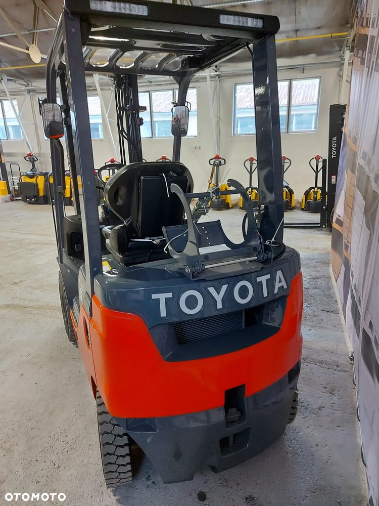 Toyota 8FGF15 - 4