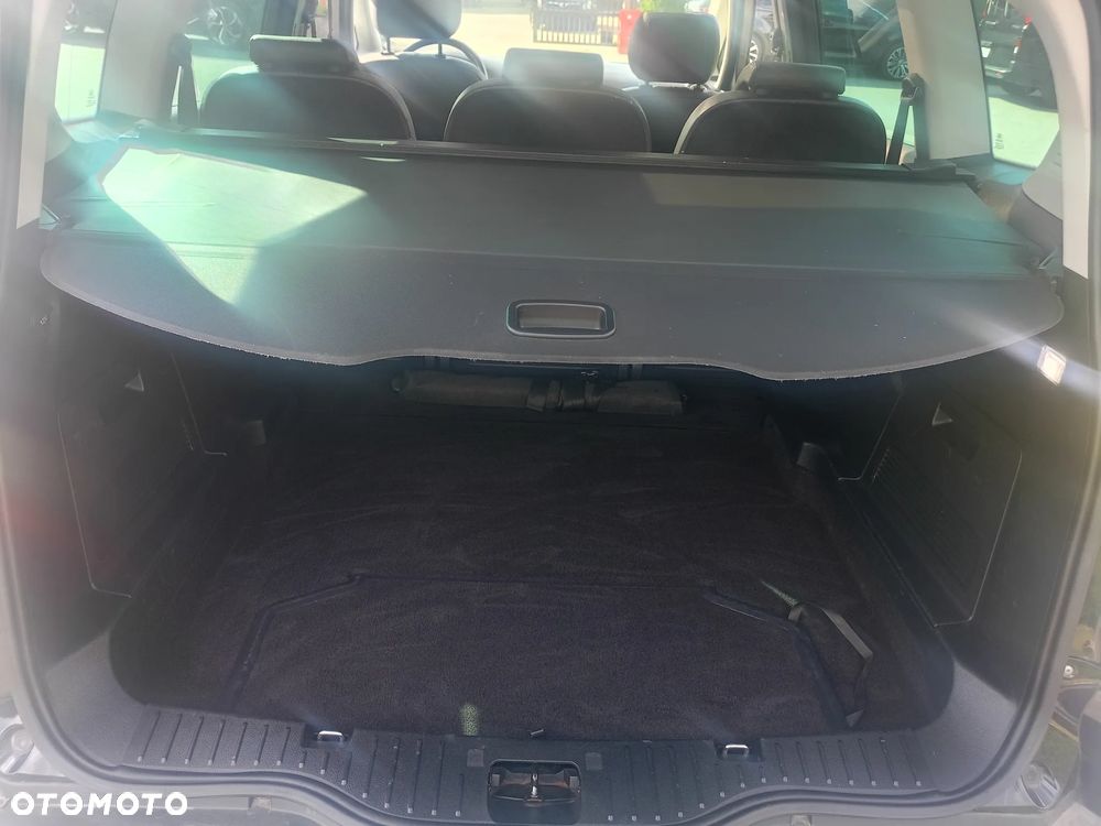 Ford S-Max - 5