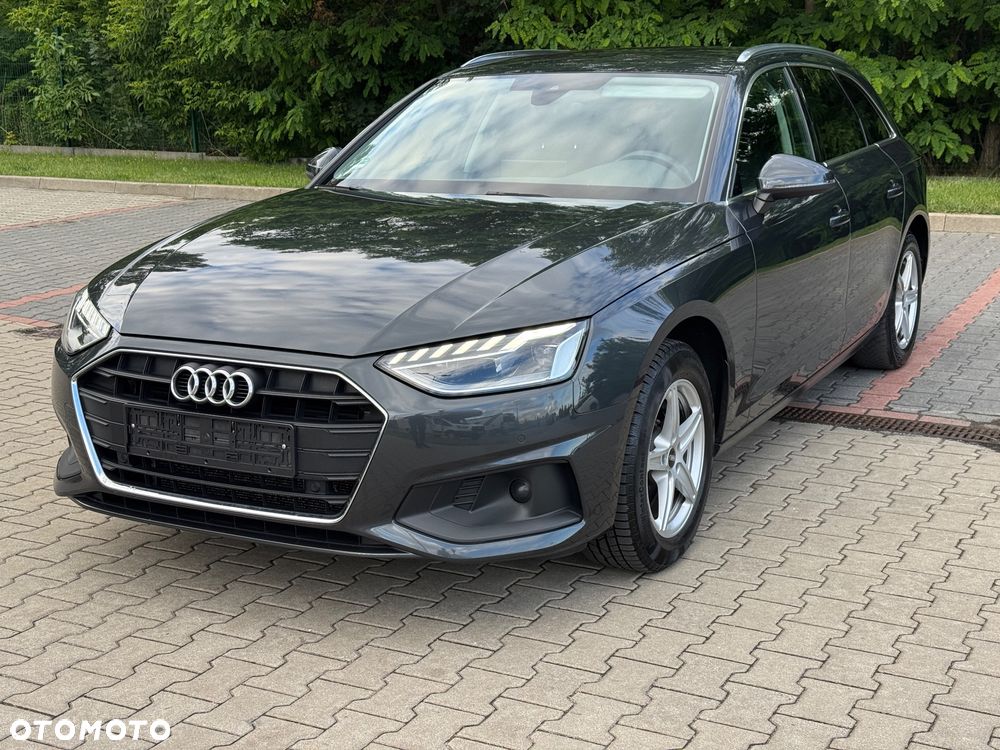 Audi A4 Avant 30 TDI mHEV S tronic - 2