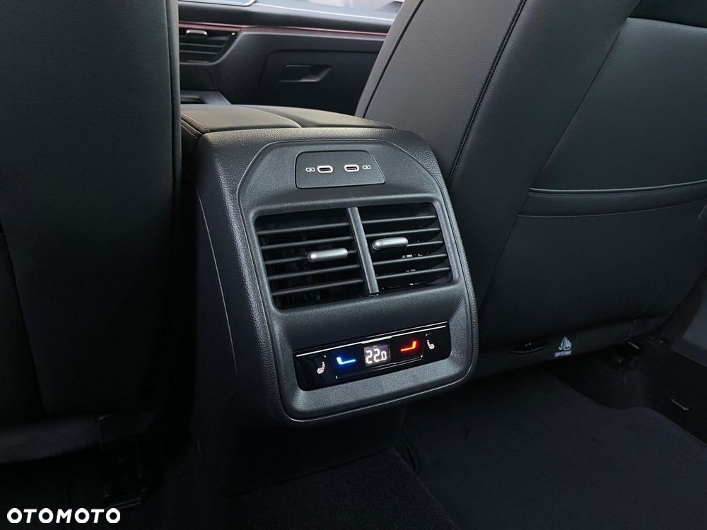 Volkswagen Passat Variant - 28