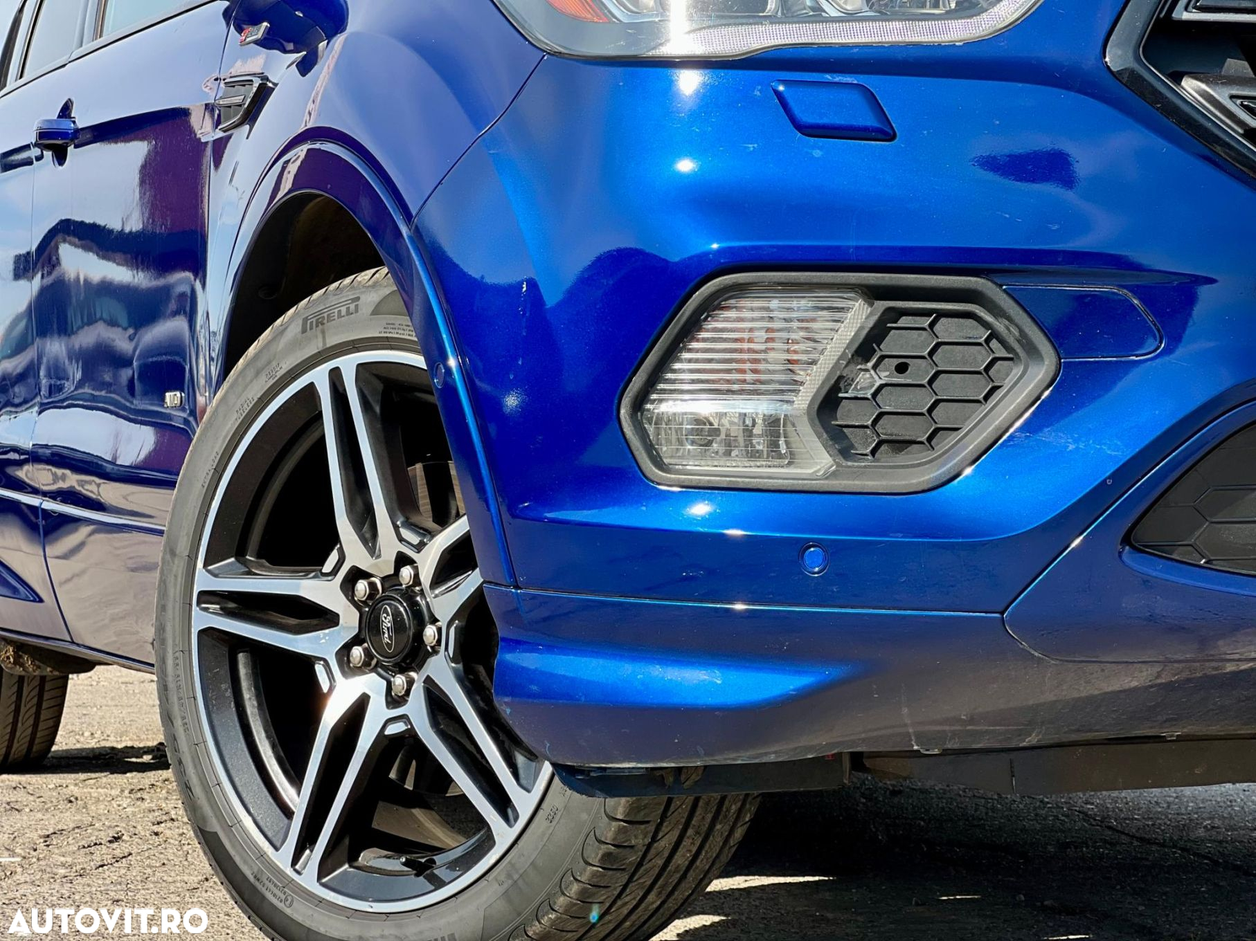 Ford Kuga 2.0 TDCi 4WD Powershift ST-Line - 5
