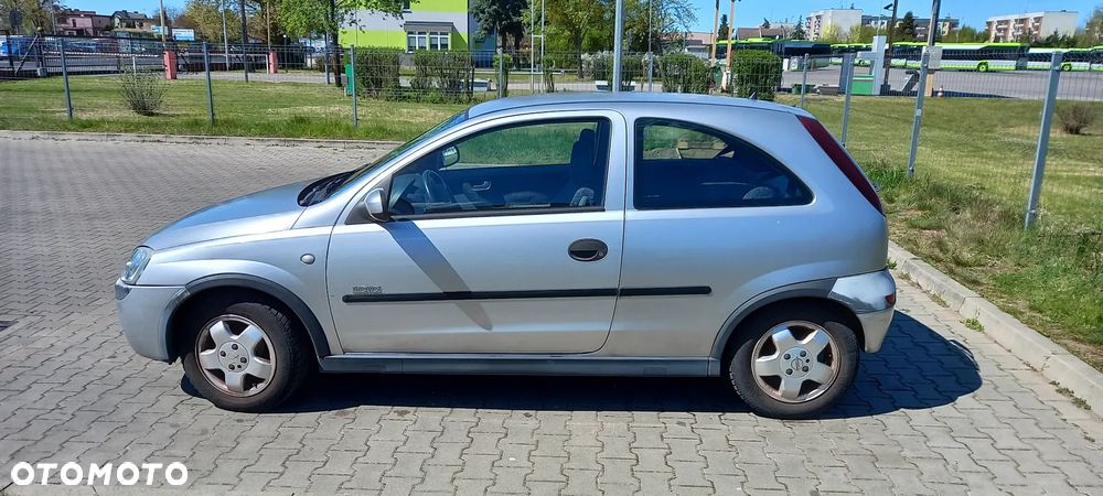 Opel Corsa 1.2 16V - 5