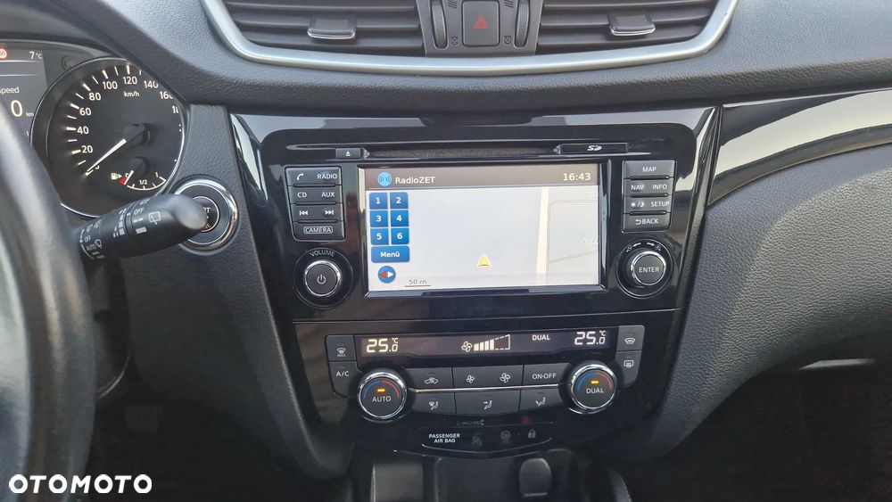 Nissan Qashqai 1.6 dCi Tekna - 16