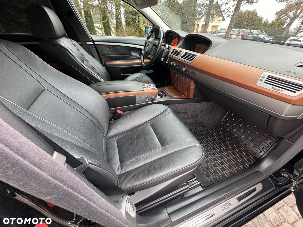 BMW Seria 7 730i L - 12