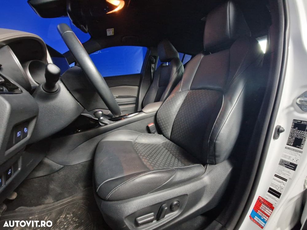 Toyota C-HR - 11