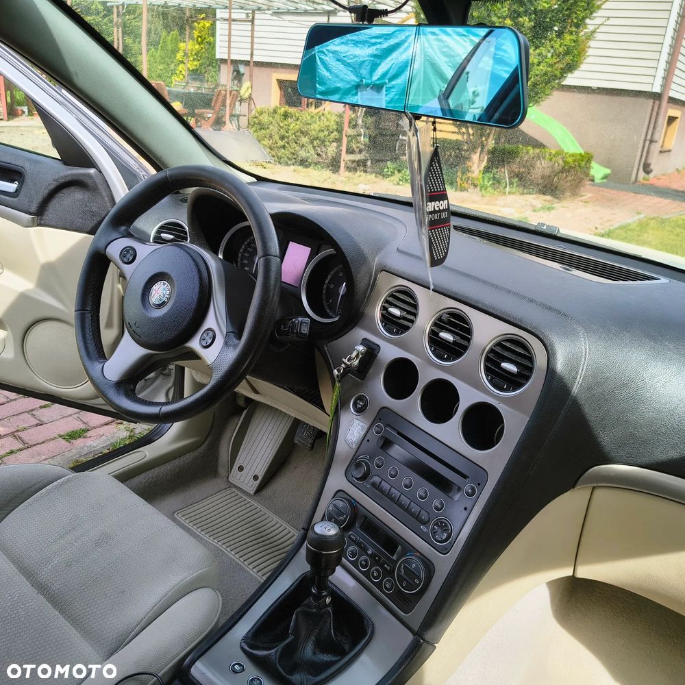 Alfa Romeo 159 2.0JTDM Distinctive - 12