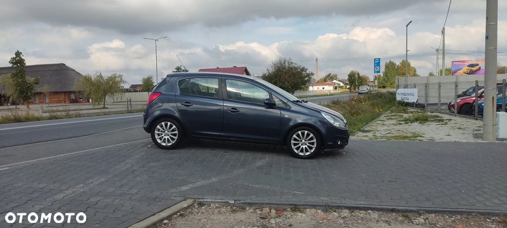 Opel Corsa 1.2 16V Cosmo - 7