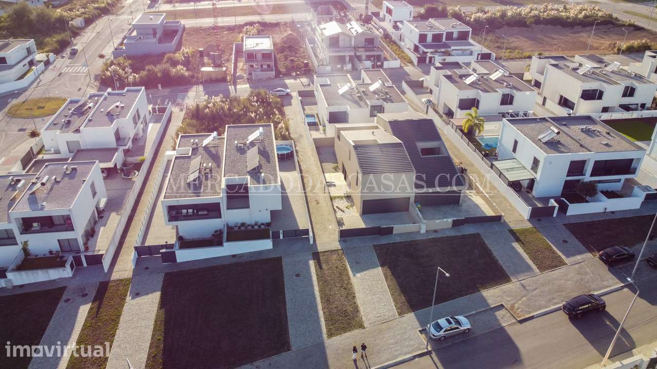 Terreno com licença construção, Santa Maria Feira - Grande imagem: 5/14