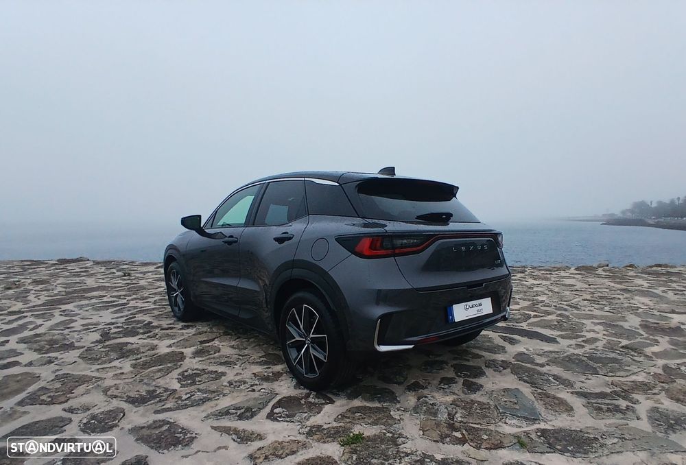 Lexus LBX Emotion - 12