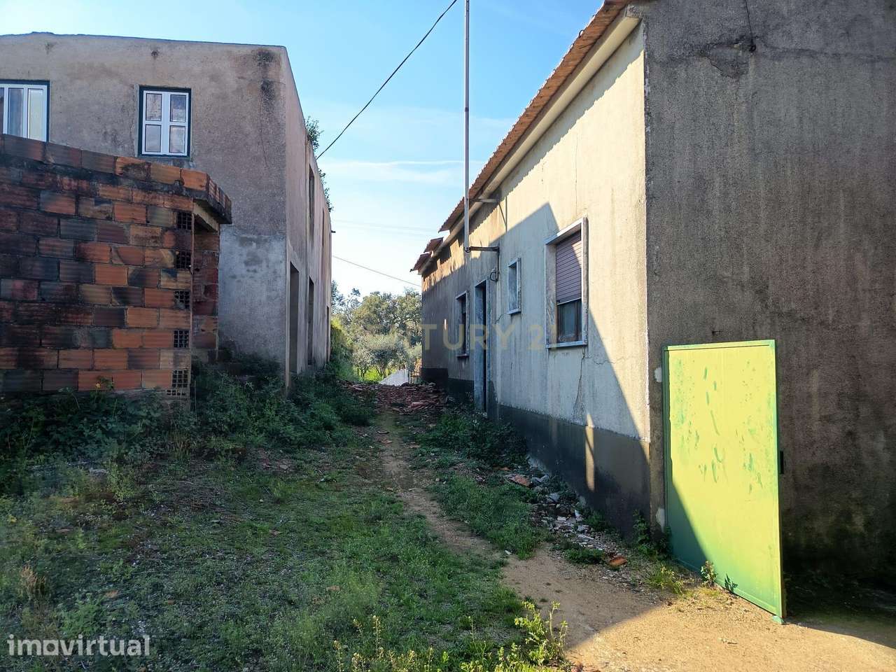 Terreno com moradia e capacidade construtiva – Ferreira do Zêzere - Grande imagem: 4/25