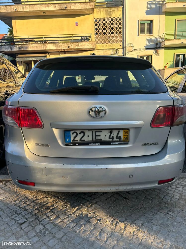 Toyota Avensis SW 2.0 D-4D - 2
