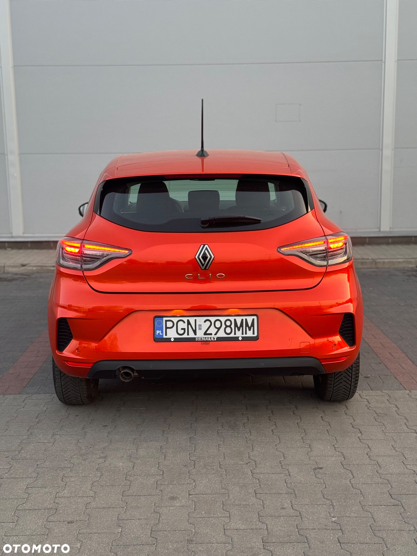 Renault Clio 1.0 TCe Evolution - 9