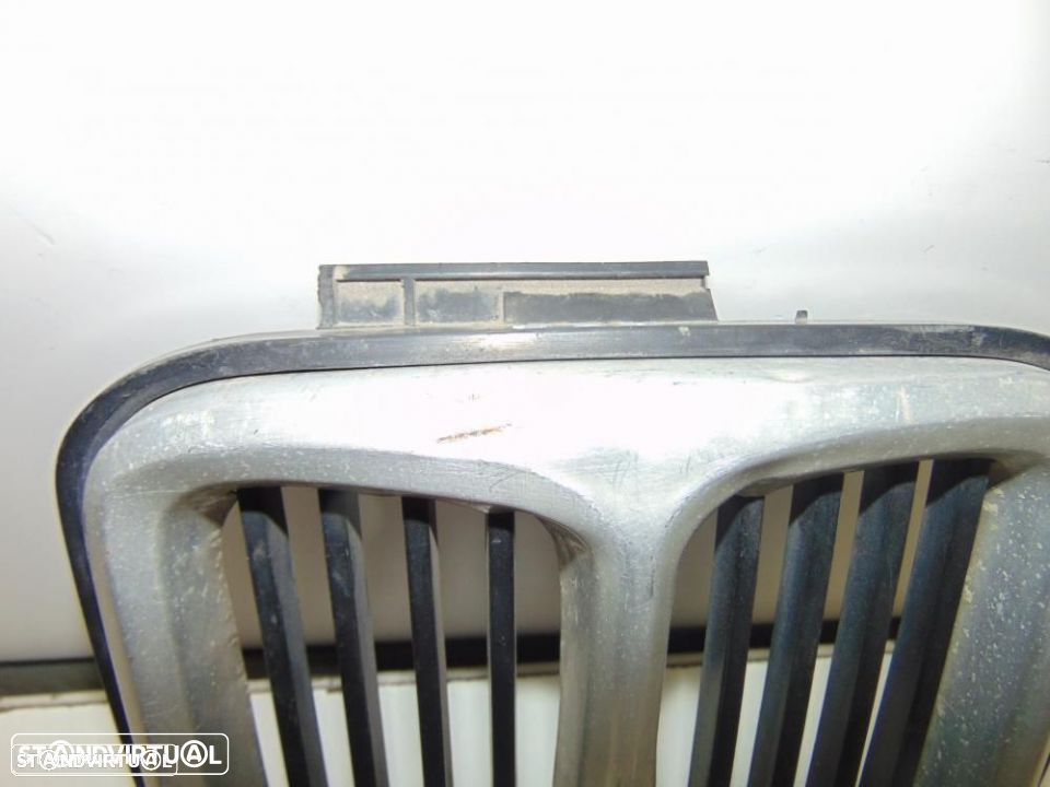 BMW E21 RIM grelha central - 3