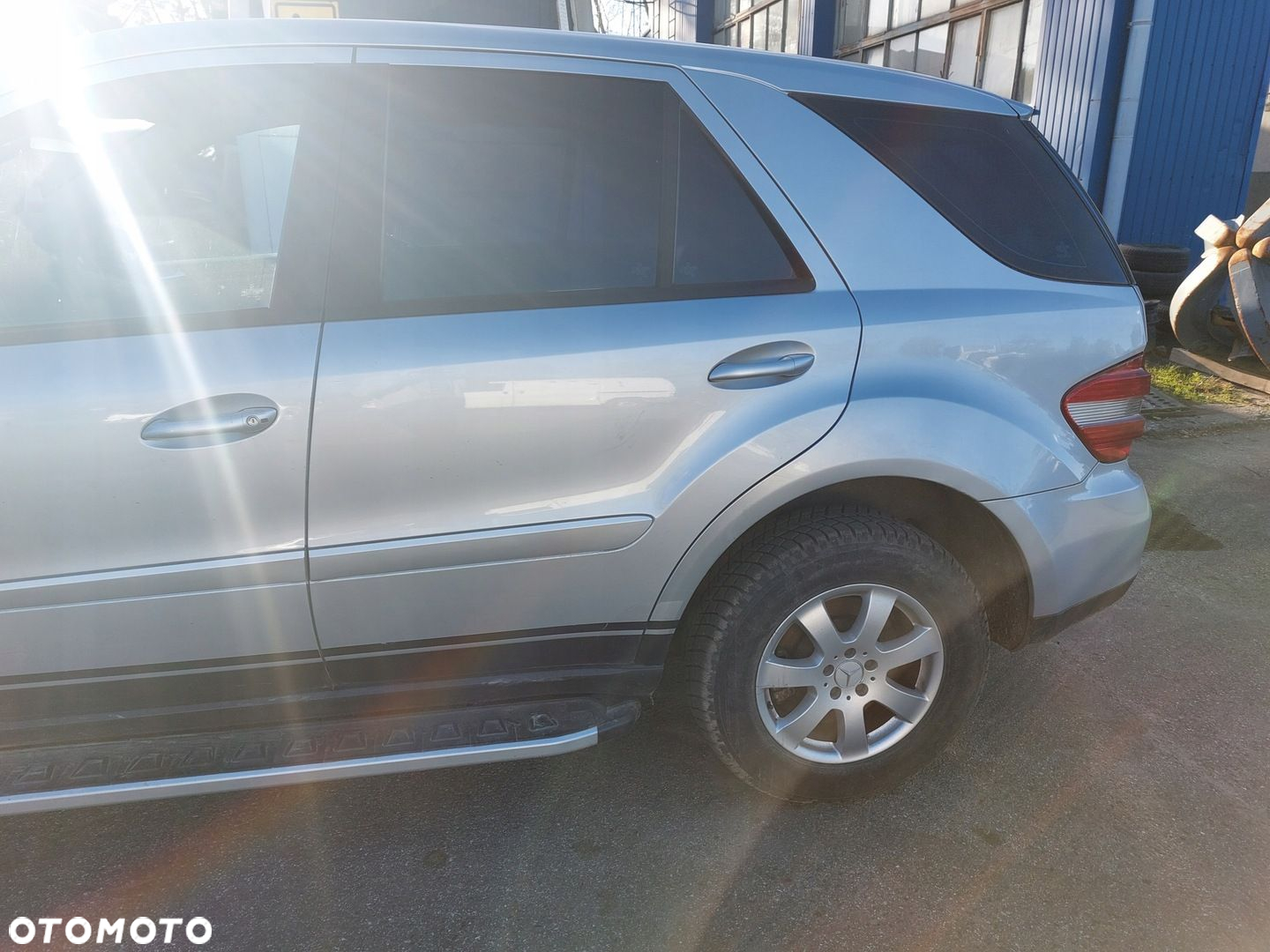Mercedes ML W164 próg lewy - 2