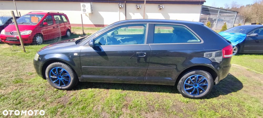 Audi A3 Sportback 2.0 FSI Attraction - 2