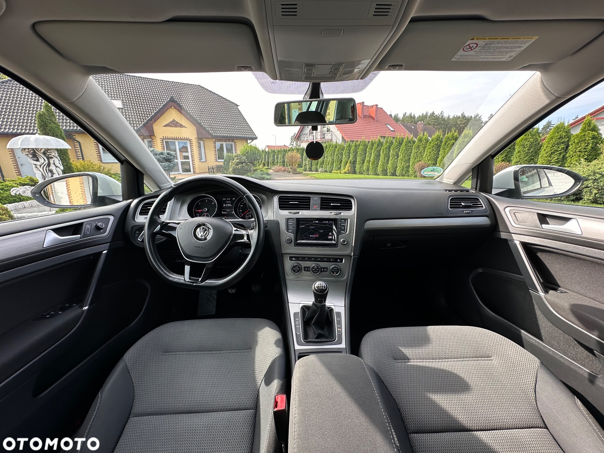 Volkswagen Golf - 15