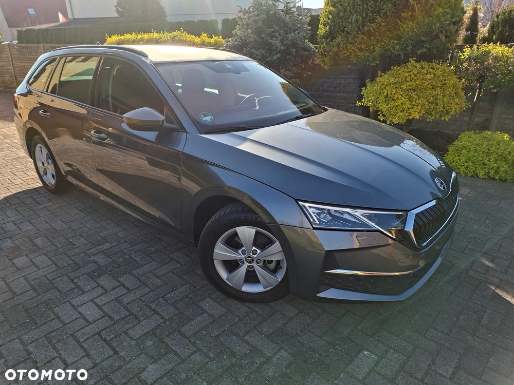Skoda Octavia 2.0 TDI Edition 130 Selection DSG - 1
