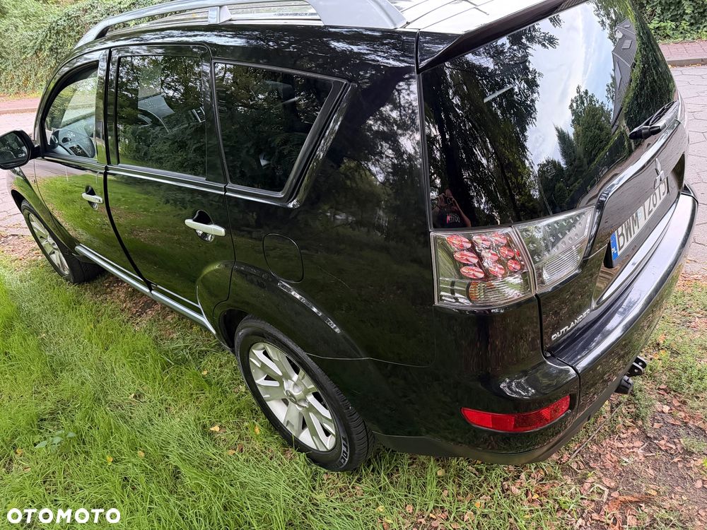 Mitsubishi Outlander 2.4 4WD CVT Instyle - 3